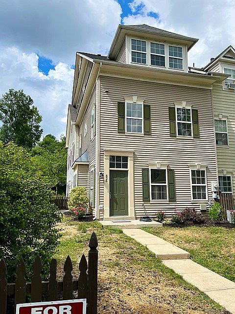 1st image of 826 Estuary Dr