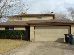 10339 Paintbrush Ln, Sugar Land, TX 77498