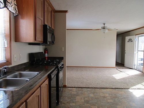 2nd image of 668 Taffy Ln