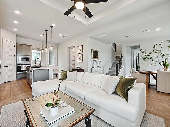 4th image of 9705 Hamadryas Dr