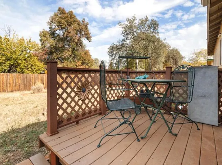 1548 Yale Ct — Photo 17