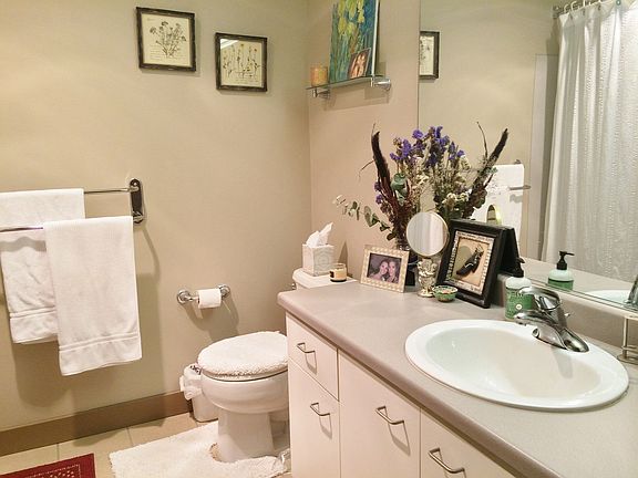 4th image of 2440 Western Ave APT 404