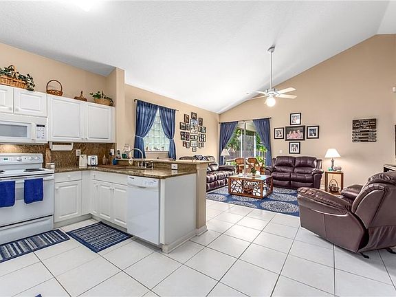 2nd image of 3058 SW Solitaire Palm Dr