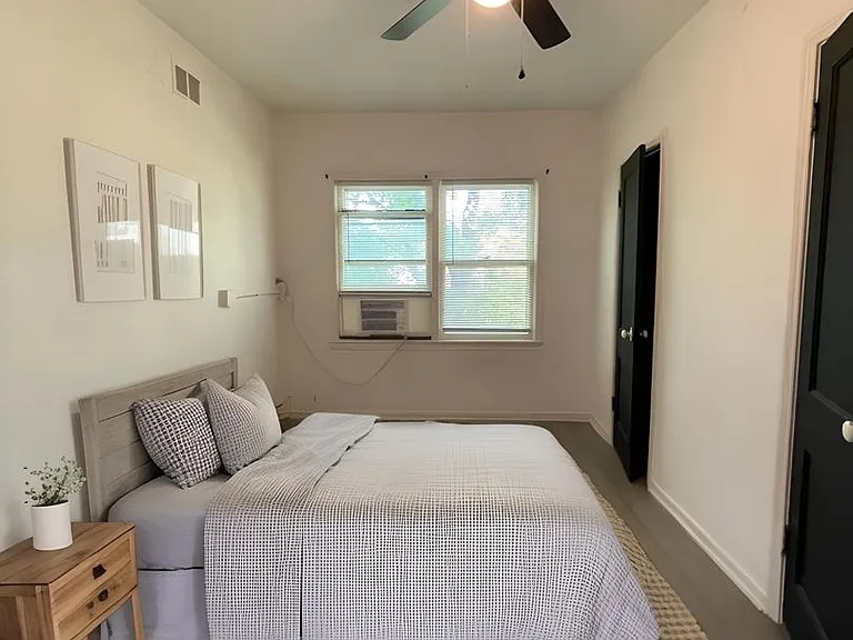 2650 Cottage Grove Ave — Photo 38