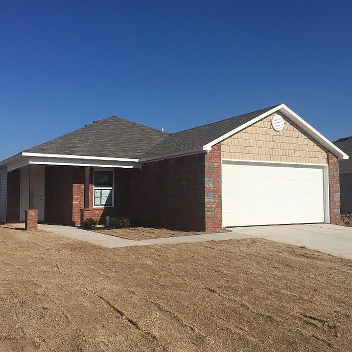 1st image of 305 E Glendale Ln