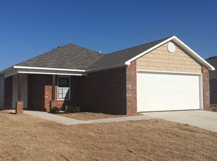 305 E Glendale Ln, Rogers, AR 72758