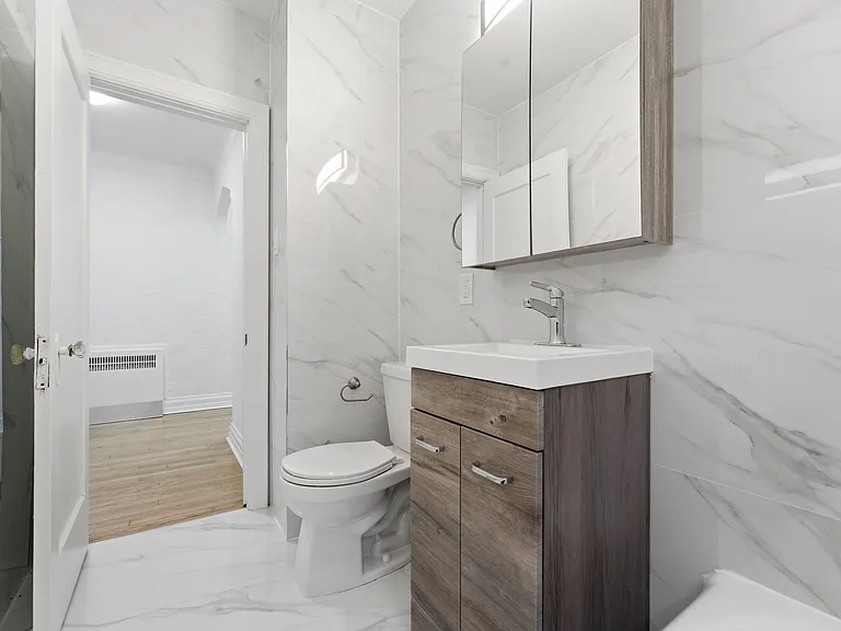 235 Cooper St — Photo 11