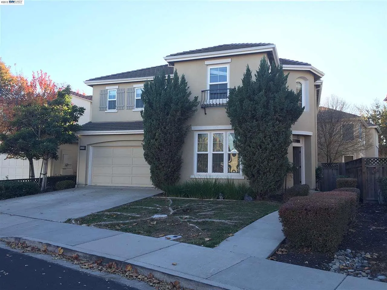 5596 Creekview Dr photo 1