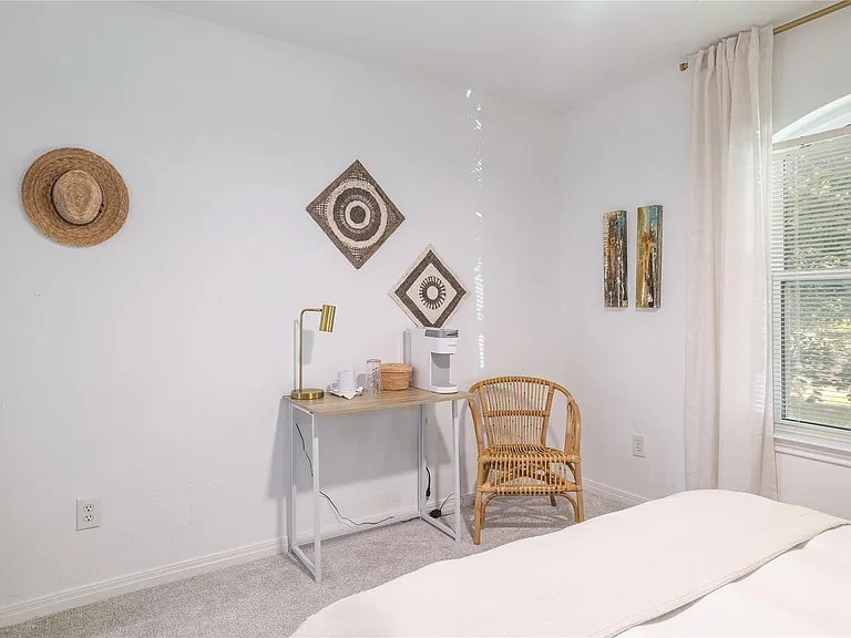 8820 Escabosa Dr — Photo 26
