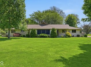 670 Brent Woods Dr, Shelbyville, IN 46176