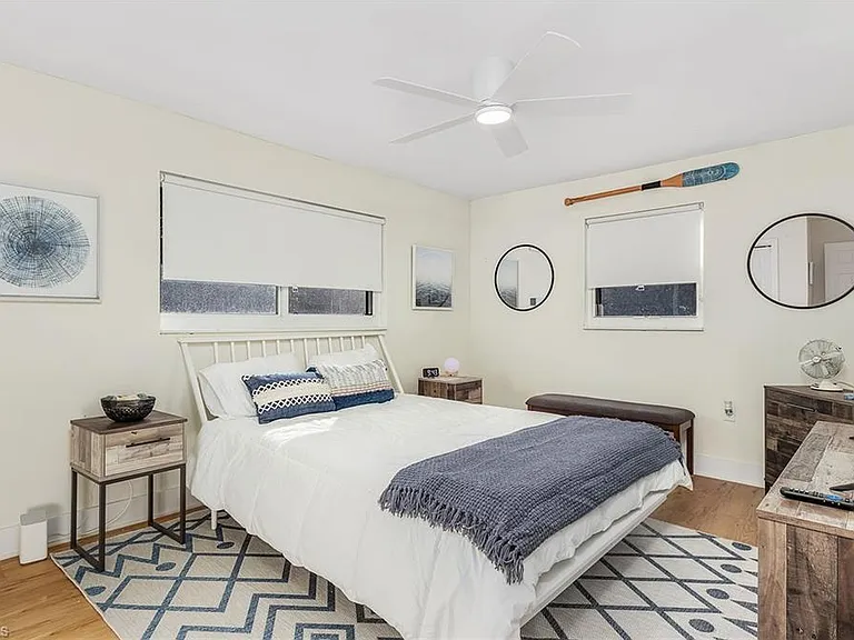 2950 Coach House Ln — Photo 11
