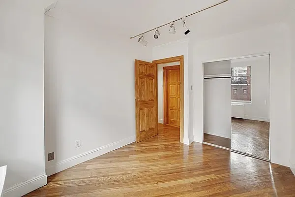 Rented by Oxford Property Group | media 16