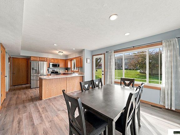 4th image of 1833 Spring Meadow Dr