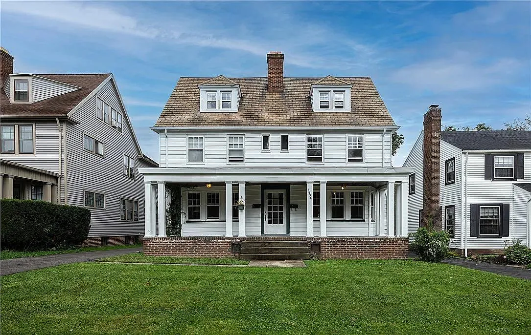 5 bed, 2.5 bath, 2176 sqft, $2,000 — Photo 2
