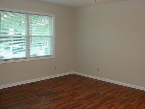 2nd image of 1017 W Michigan St