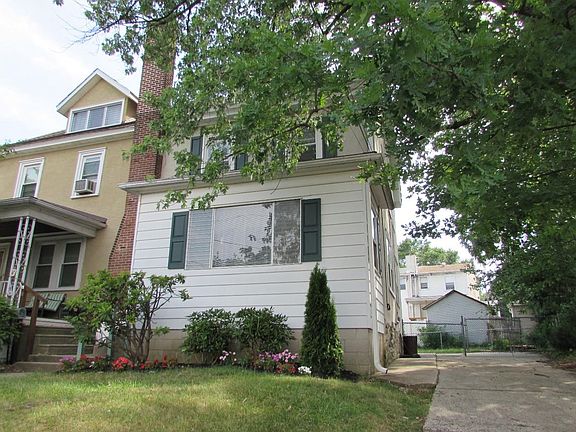 3rd image of 414 W Ashland Ave