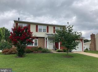 110 W Seneca Dr, Newark, DE 19702