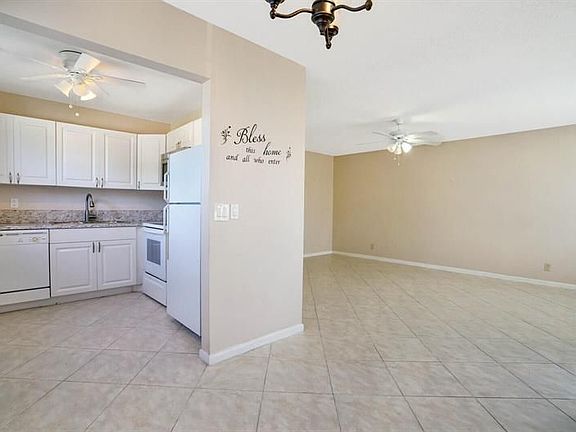 2nd image of 80 Kent E