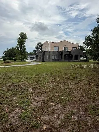 8 bed, 3.0 bath, 3360 sqft, $3,500 — Photo 4