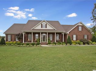 18049 Michelle Ln, Athens, AL 35613