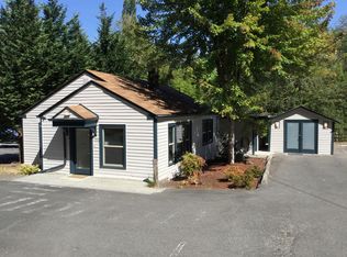 1760 Newport Way NW, Issaquah, WA 98027