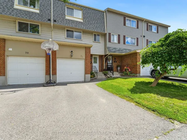 2415 Southvale Cres #71, Ottawa, ON K1B 4T9
