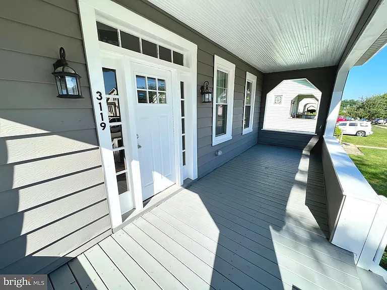 3119 Harview Ave — Photo 2