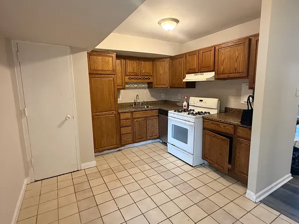 5913 Quantrell Ave, Alexandria, VA 22312