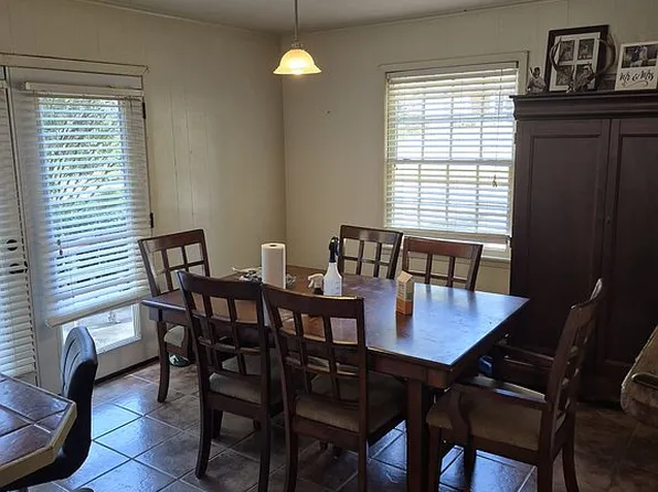 727 Myrtle Dr, Meridian, MS 39301