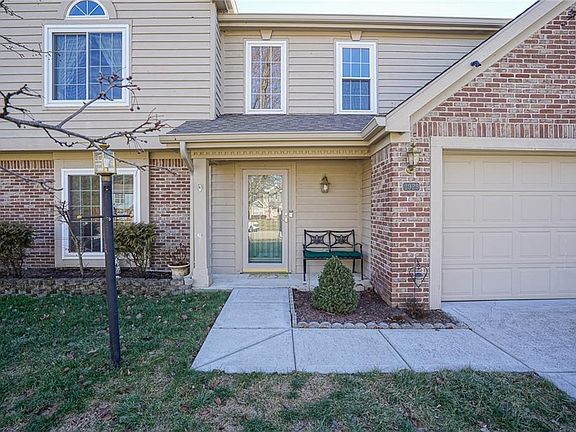 3rd image of 2929 Sunmeadow Ct
