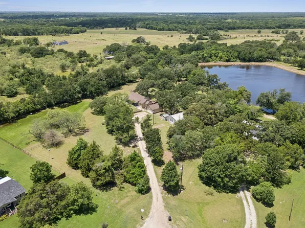 1249 Water Oak Dr, Kaufman, TX 75142