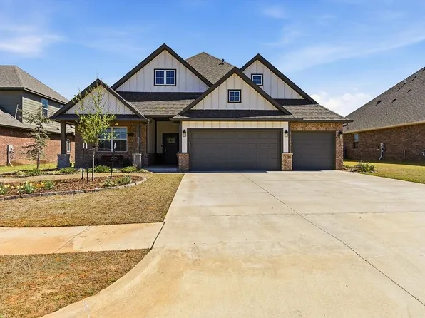 1111 Sawgrass Ln, Enid, OK 73703