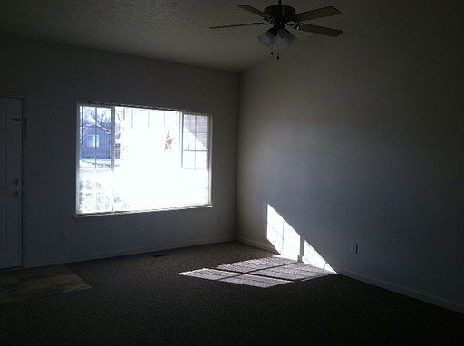 4th image of 1100 Locksley St
