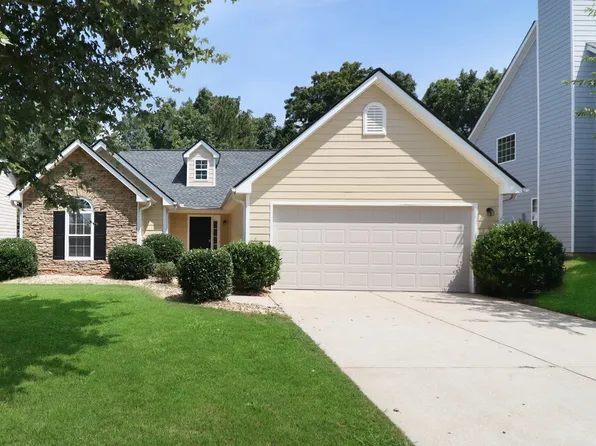 526 Firethorn Ct, Villa Rica, GA 30180