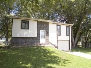 4501 W Knox Dr, Columbia, MO 65203