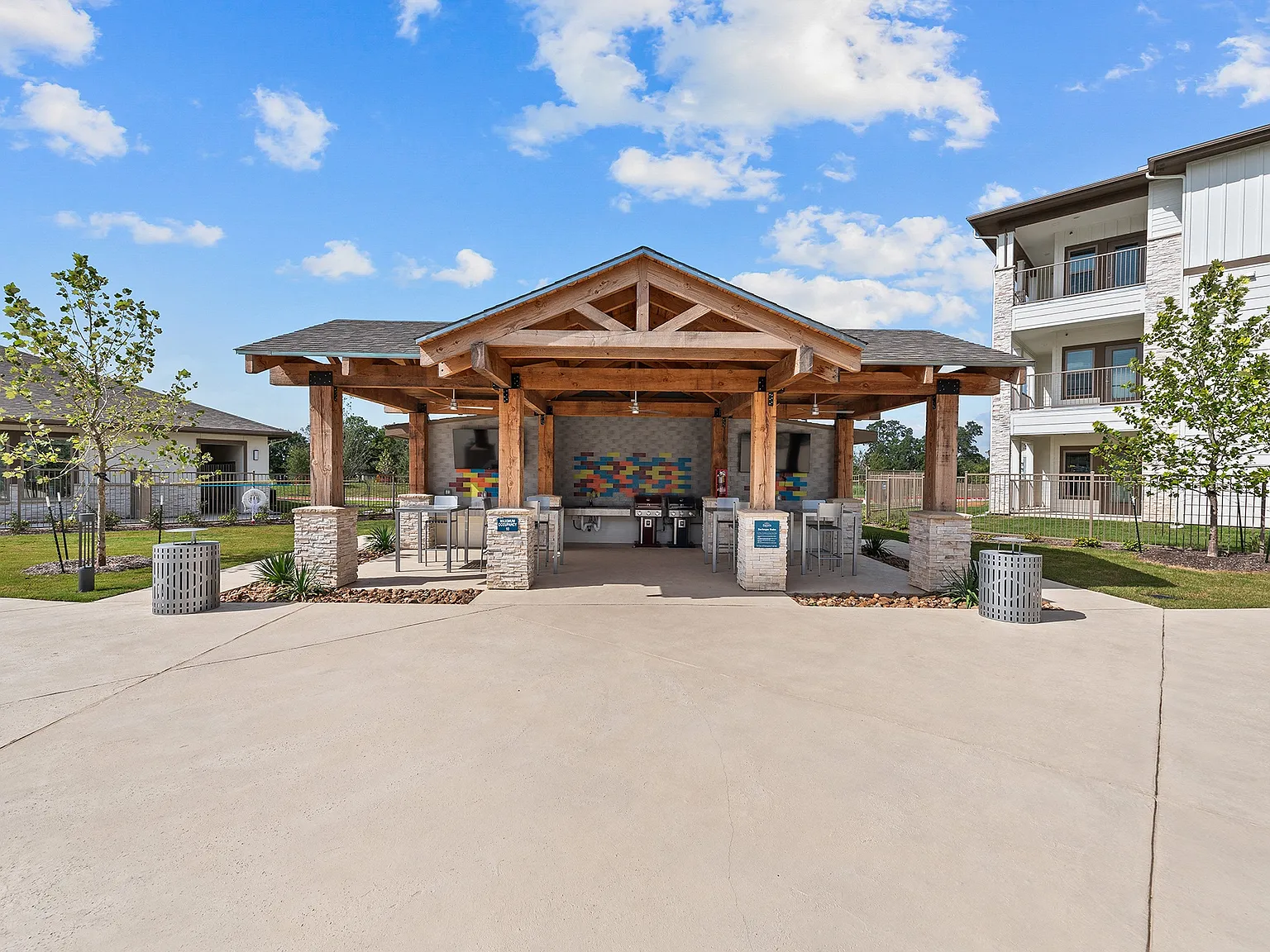 Grand at Cibolo — Photo 4