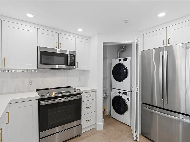 701 Brickell Key Blvd #1201 — Photo 11