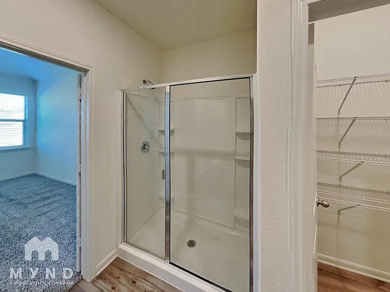 421 Micah Ln — Photo 10