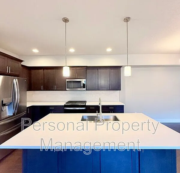1530 NW 29th Pl — Photo 4