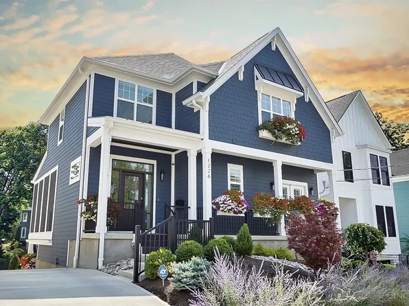 1226 Grace Ave, Cincinnati, OH 45208