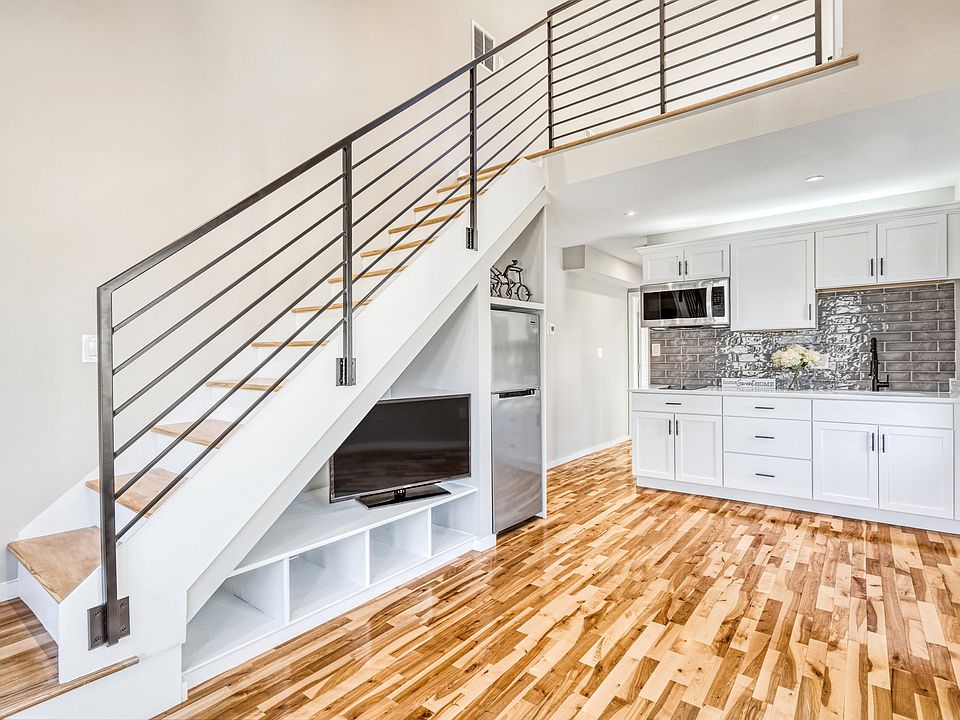 1st image of 10237 Stratford Ave #B