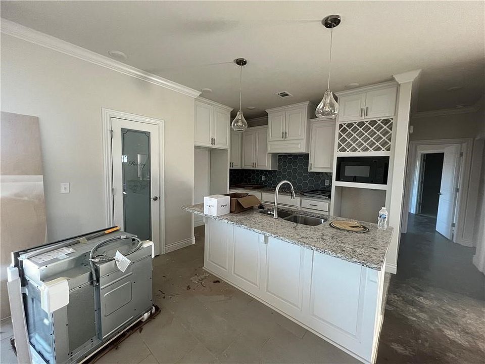1st image of 7101 SW High Meadow Blvd