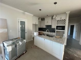 7010 High Meadow Blvd, Bentonville, AR 72713