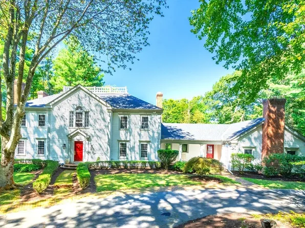 138 Pine St, Dover, MA 02030