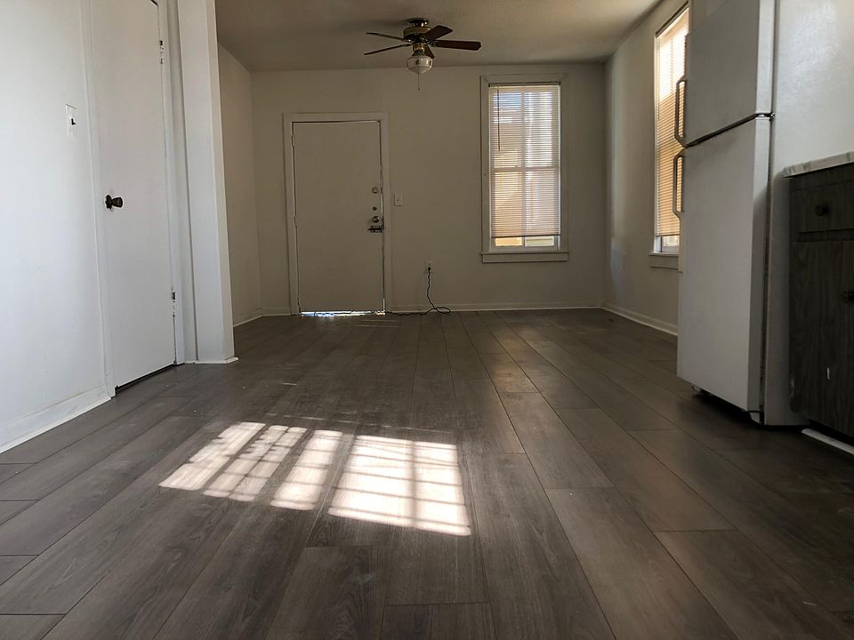 1st image of 1712 N Nebraska Ave #1