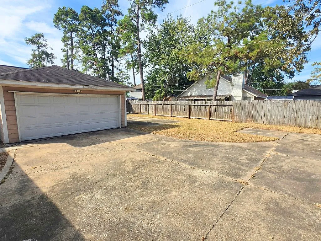 17602 Favor Bend Dr. Humble, TX 77396 — Photo 2