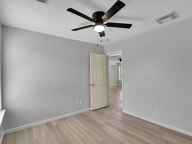 6507 Bluestone Springs Ln — Photo 10