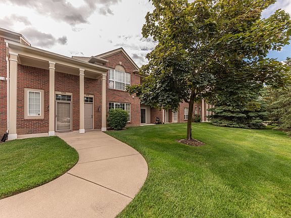 3rd image of 8106 Chesapeake Cir #8106