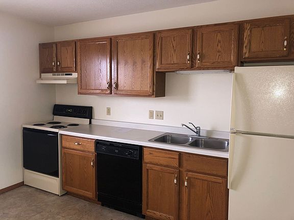 2nd image of 5725 Gables Dr APT 2