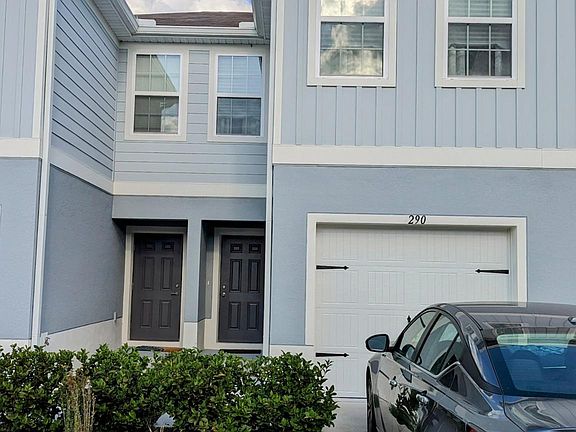 3rd image of 290 Blueberry Ln